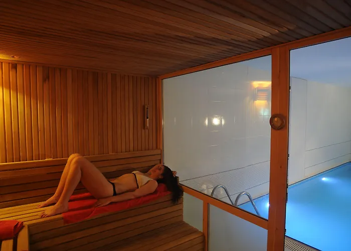 Ata Park 4*
