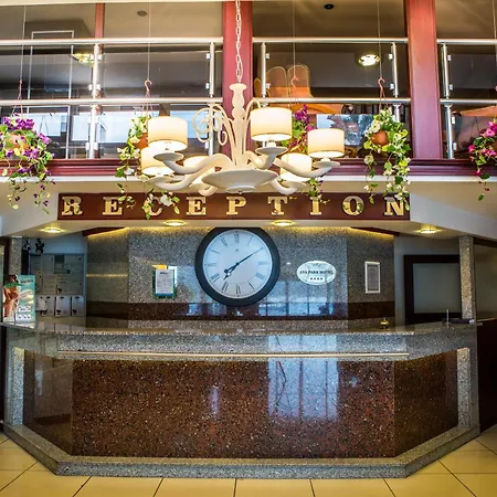 Hotel Ata Park 4*