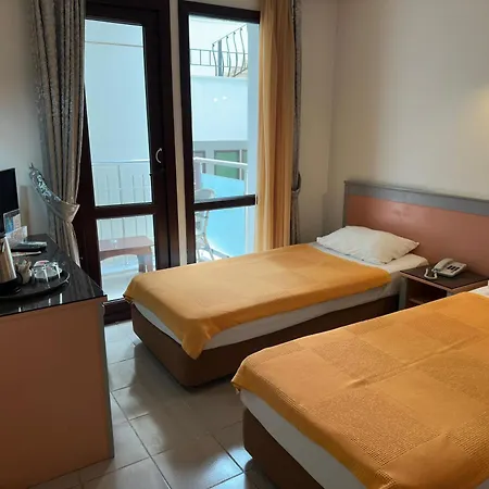 Ata Park מלון 4*