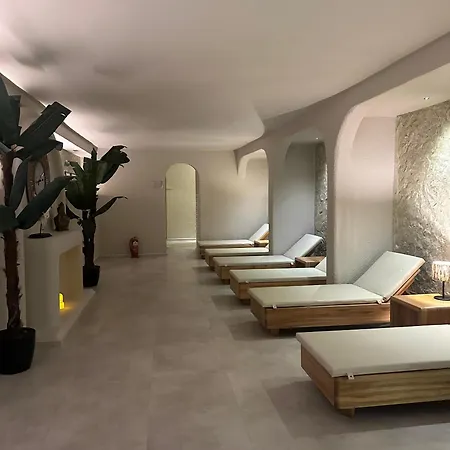 Ata Park Szálloda 4*