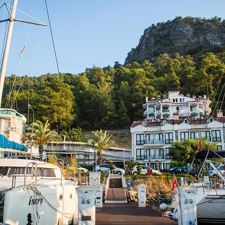 Ata Park מלון 4*