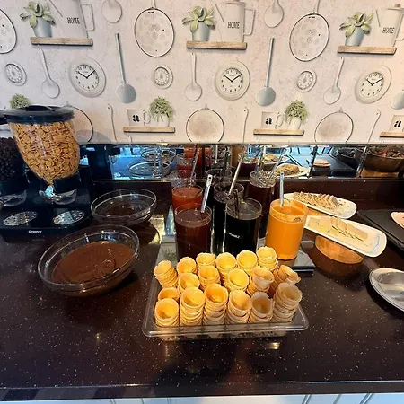 Ata Park מלון 4*