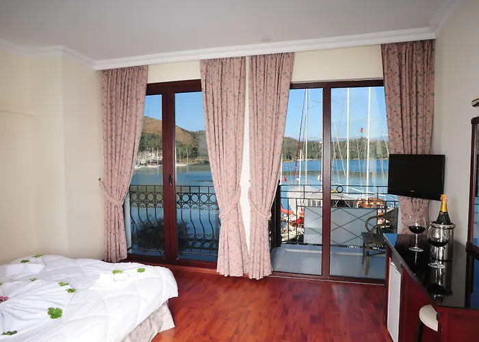 아타 파크 페티예